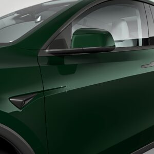 2025 Tesla Model Y gloss forest green 0003 scaled